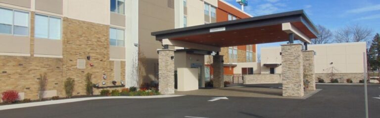 Holiday Inn and Suites