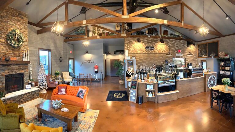 cozy cabin cafe ST HENRY